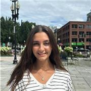 Profesora de inglés para primaria o ESO. Tengo el título desde hace años, y tengo experiencia dando clases.